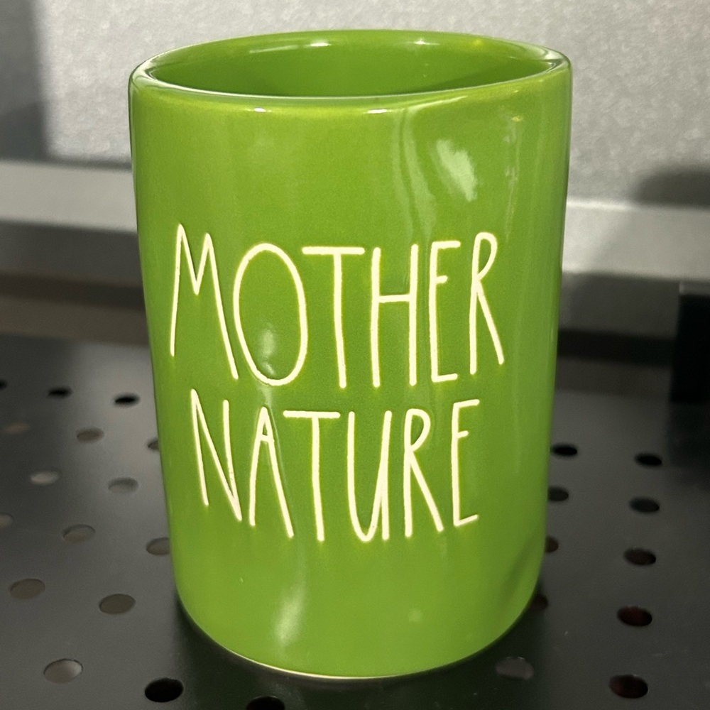 Rae Dunn Green 'Mother Nature' Candle